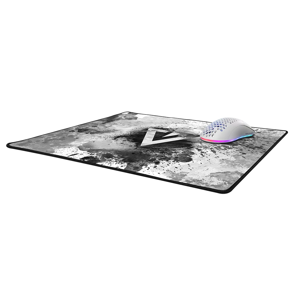 Podkładka stworzona została z wytrzymałego materiału, którego struktura pozwala zwiększyć precyzję pracy sensora myszy czy zmniejszać przesuwanie się klawiatury. Zwiększa przyjemność z grania, pozwalając uzyskać jeszcze lepsze wyniki w grach wymagających szybkiej reakcji, refleksu i precyzji.